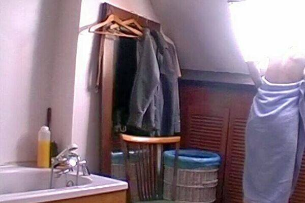 'Zimmermädchen'-Szene aus Der Serientäter geht um - Classic Collection (Magma Film) Szene 2