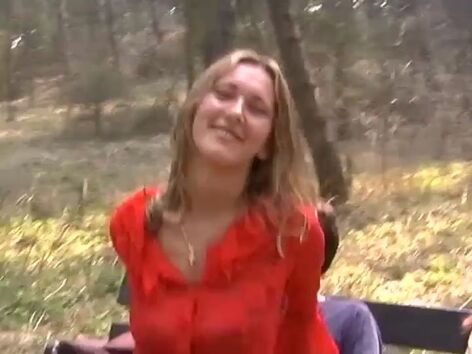 Nackt unter freiem himmel